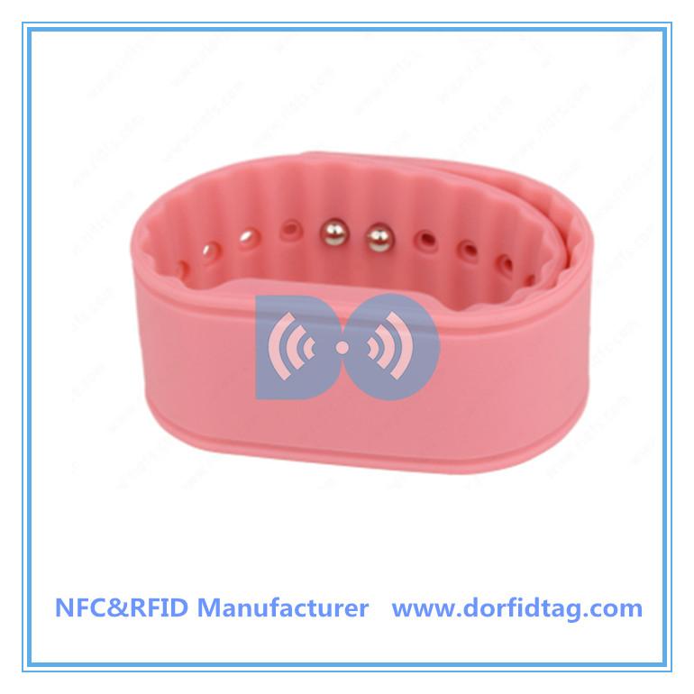concert wristbands    rfid frequency  rfid tag manufacturers